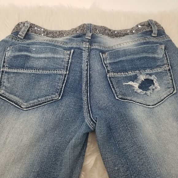 No Boundaries Jeans. Size 7 - Picture 7 of 14